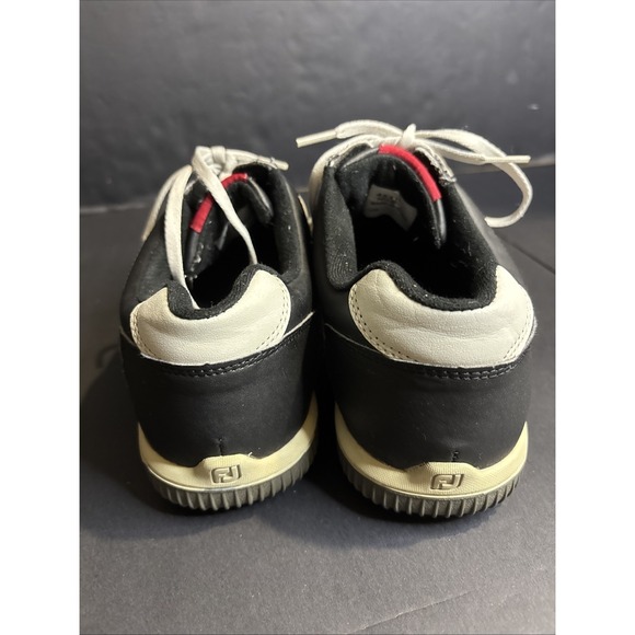 Footjoy Greenjoy Spikeless Golf Shoes Mens Size 10 1/2M US Black Gray Red 45317 - Picture 4 of 10